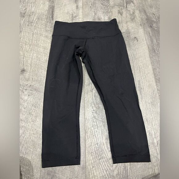 lululemon athletica Pants - Lululemon Crop Leggings
